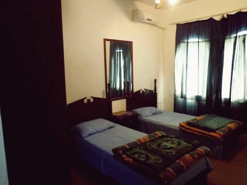 Al Fawanes Hotel Apartments Al Yadudah Eksteriør bilde